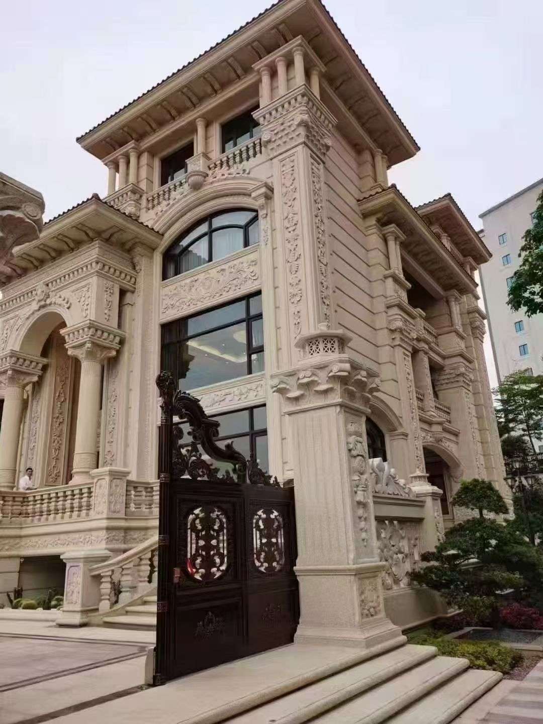 赣州黄金麻别墅外墙异形定制
