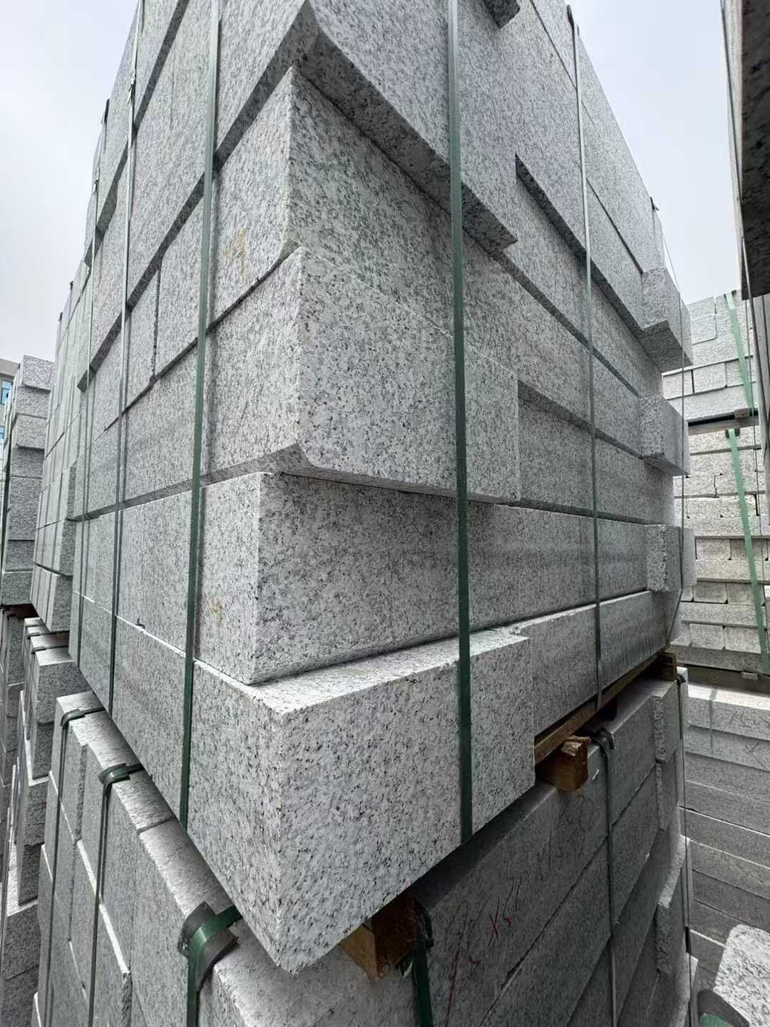 赣州芝麻白路牙石 马路牙子